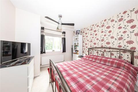 7 Warton Green, Luton, LU2 9TX