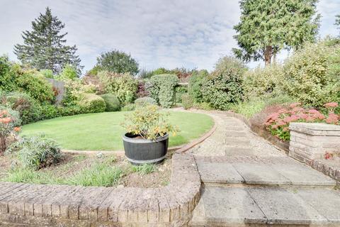 4 bedroom bungalow for sale - Wheatley Close, Sawbridgeworth, CM21