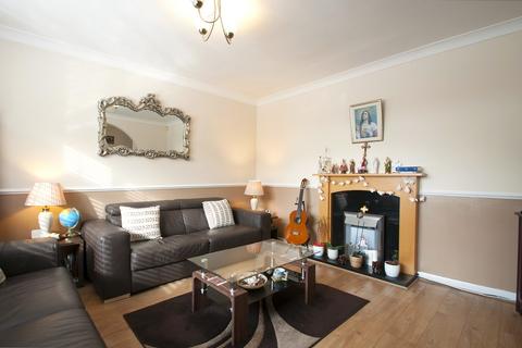 2 Reddington Drive, Slough, SL3 7QX