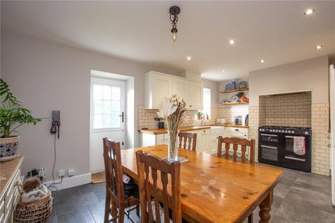 47 Long Row, Horsforth, Leeds, LS18 5AP