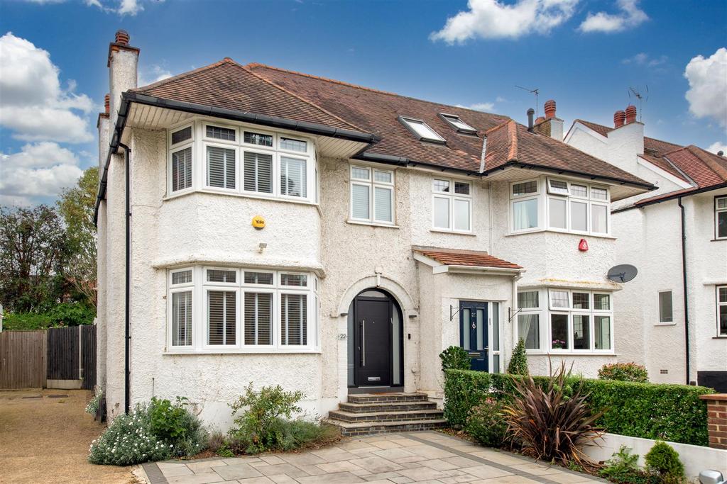 Holders Hill Gardens, London 4 bed semidetached house £3,000 pcm (£