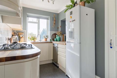 21 Ardingly Drive, Goring By Sea, Worthing, BN12 4TN