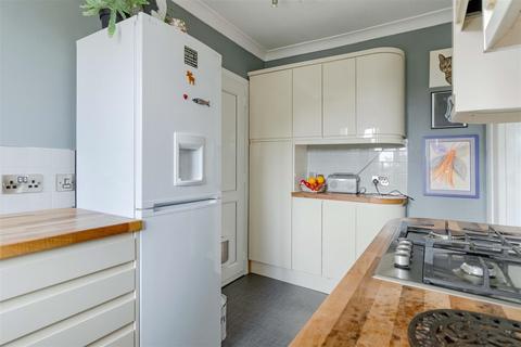 21 Ardingly Drive, Goring By Sea, Worthing, BN12 4TN