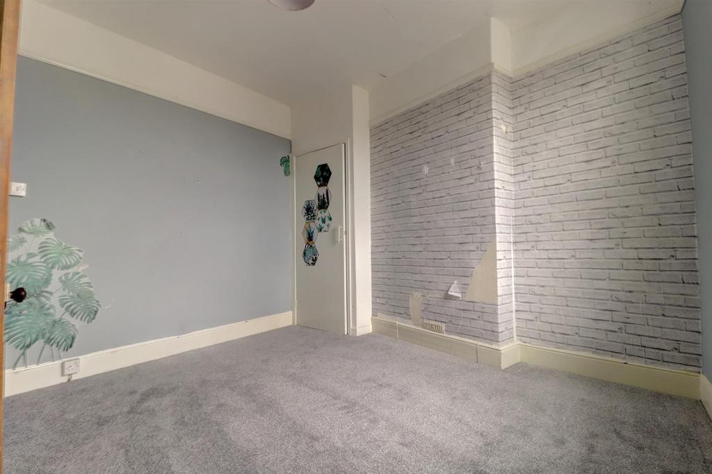 Bedroom 2.2.jpg