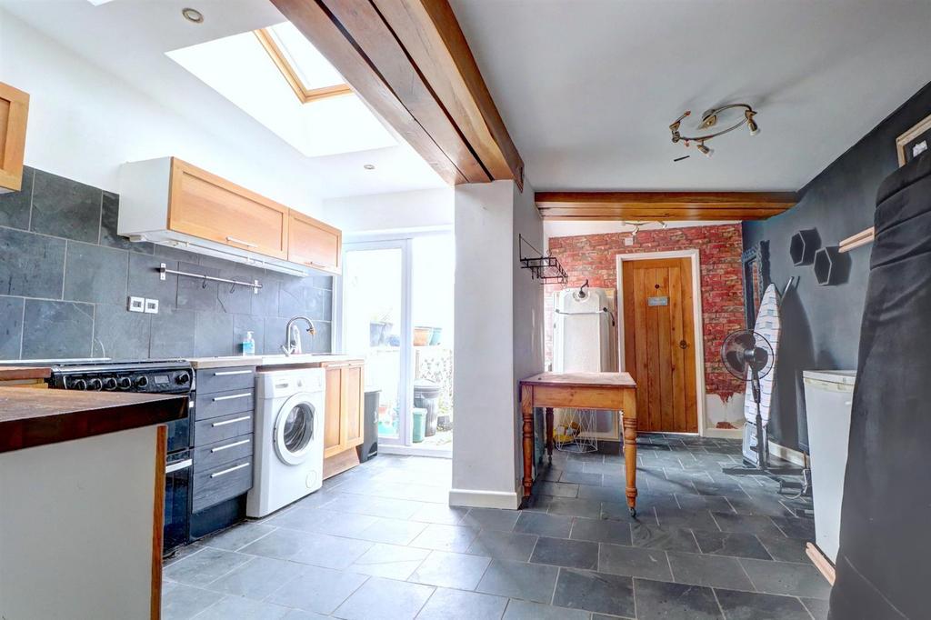 Kitchen Breakfast Area.jpg