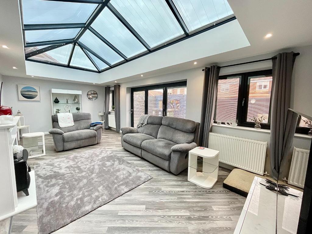 Maplewood Drive, Middlesbrough 4 bed detached house for sale £245,000