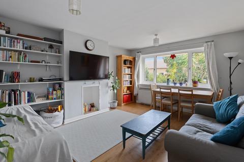 2 bedroom maisonette for sale - The Dell, Brentford, TW8