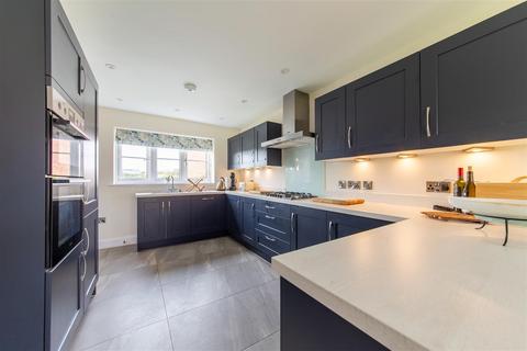4 bedroom detached house for sale - Rocks Green, Ludlow