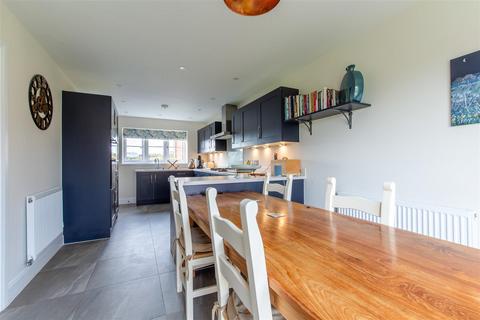 4 bedroom detached house for sale - Rocks Green, Ludlow