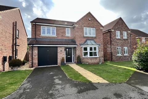 4 bedroom detached house for sale, Birch Close, Market Weighton, York