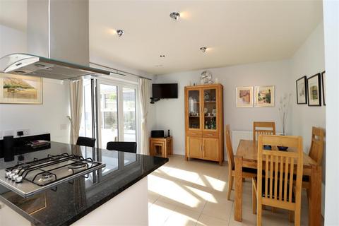 4 bedroom detached house for sale, Birch Close, Market Weighton, York