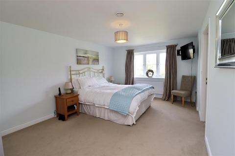 3 Birch Close, Market Weighton, York, YO43 3FQ