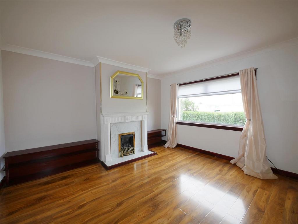 Pentland Road, Chryston, Glasgow 3 bed semidetached house £950 pcm