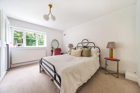 1 Church Fields, West Malling, ME19 6RJ