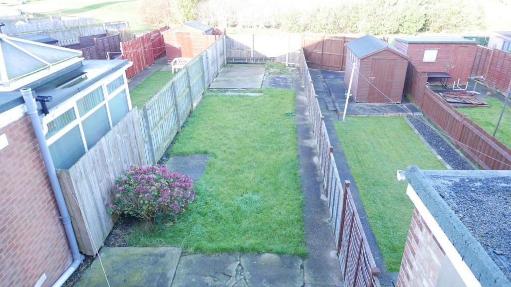 73 Bristol Road, Hull, HU5 5XJ 2 bed terraced house £525 pcm (£121 pw)