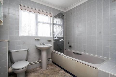124 North Way, Seaford, BN25 3JW