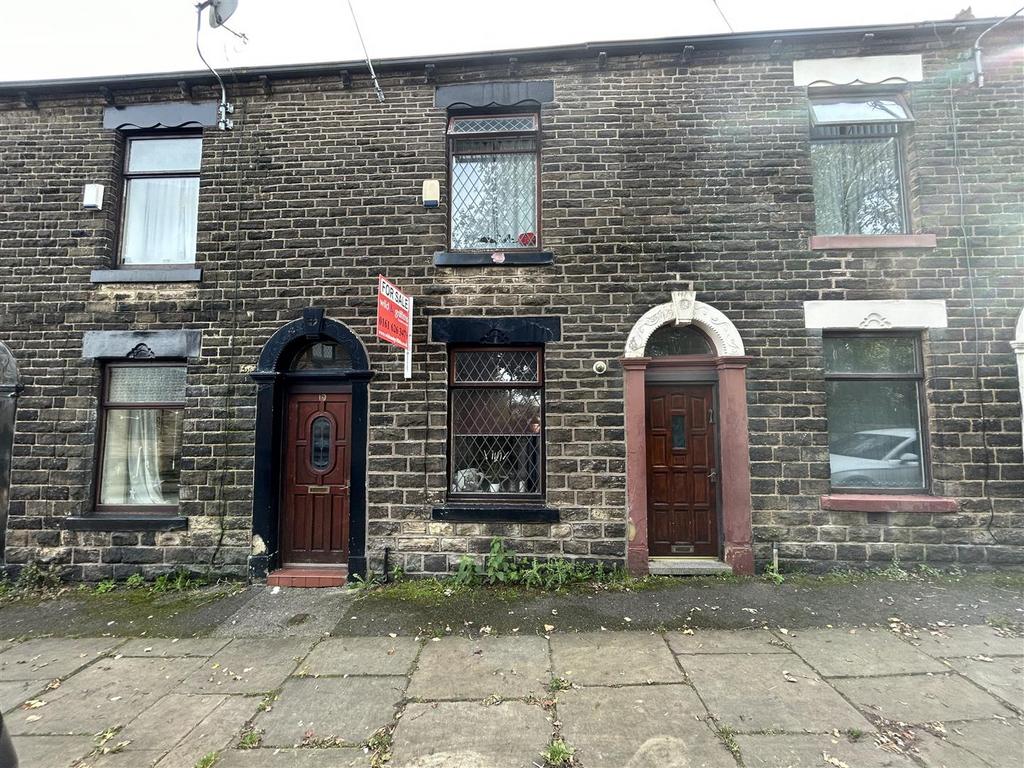 Thomas Street, Lees, Oldham 3 bed terraced house for sale £159,950