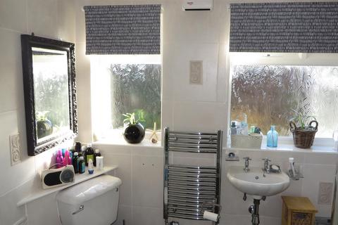 19 Bishops Close, Seaford, BN25 2NW