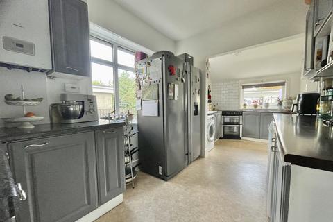 498 Charminster Road, Bournemouth, BH8 9SJ