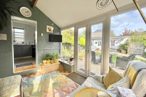 498 Charminster Road, Bournemouth, BH8 9SJ