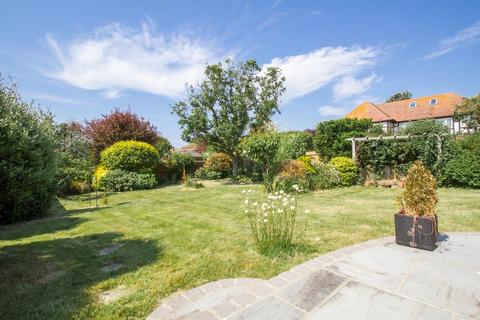 3 bedroom detached bungalow for sale - Carlton Road, Seaford BN25