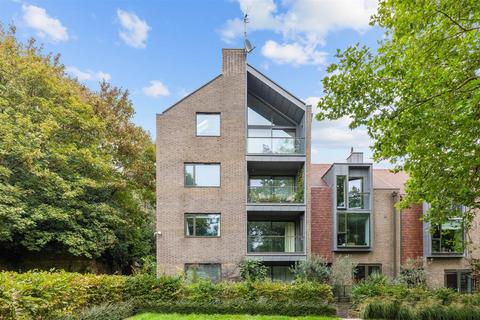 Lewes - 2 bedroom apartment for sale