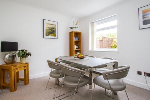 39 North Way, Seaford, BN25 3HP