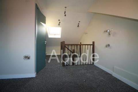 3 bedroom house to rent - Manor Avenue, Hyde Park, Leeds