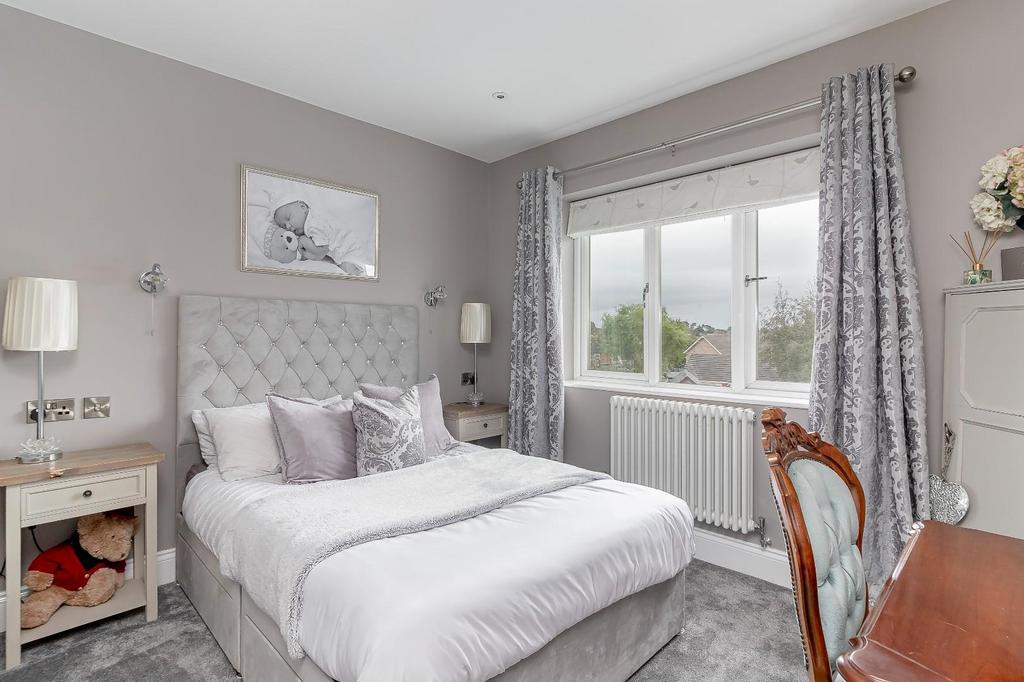 Bedroom 4.jpg