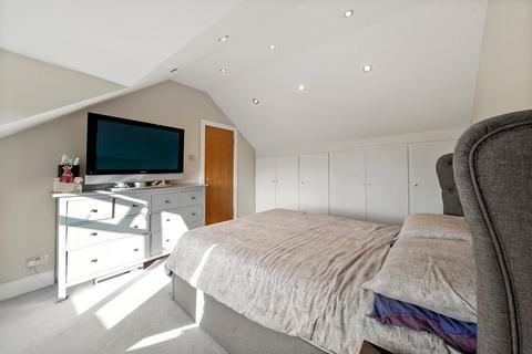 Flat C, 44 Gascony Avenue, London, NW6 4NA
