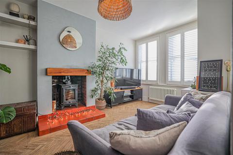 72 Horsecroft Road, Hemel Hempstead, HP1 1PY