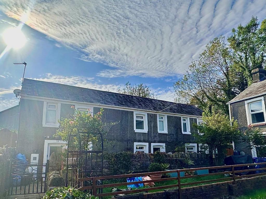 Maddocks Place, Bridgend, Bridgend County Borough, CF31 3BS 4 bed