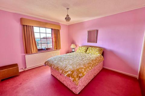 12 Anglia Close, Bridgend, CF31 1QX
