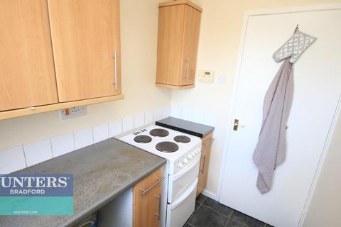 75 Ascot Parade, Bradford, BD7 4NJ