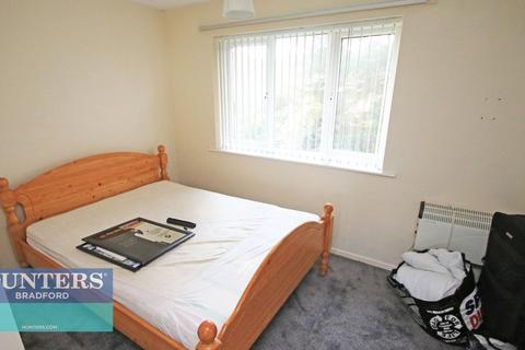 75 Ascot Parade, Bradford, BD7 4NJ