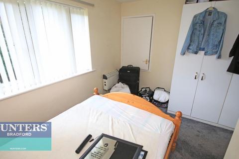 75 Ascot Parade, Bradford, BD7 4NJ