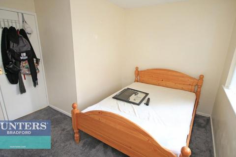 75 Ascot Parade, Bradford, BD7 4NJ