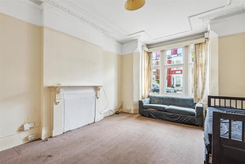 Thornton Avenue, London 5 bed terraced house for sale £1,750,000