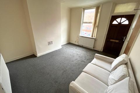 74 Bayswater Row, Leeds, LS8 5LF