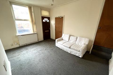 74 Bayswater Row, Leeds, LS8 5LF