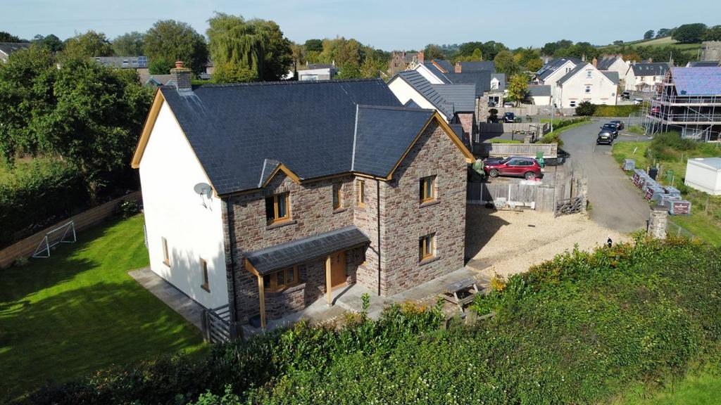 Dol Pistyll, Llanfihangel Talyllyn, Brecon, LD3 7 bed detached house