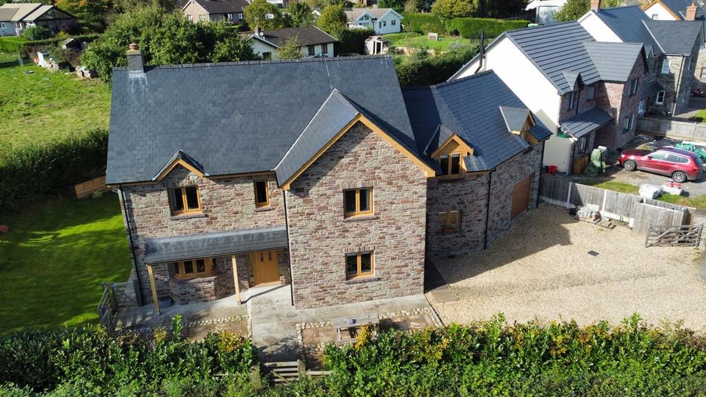 Dol Pistyll, Llanfihangel Talyllyn, Brecon, LD3 7 bed detached house