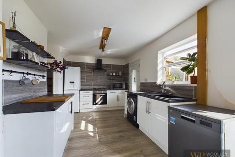 3 bedroom semi-detached house for sale - Northfield Crescent, Driffield