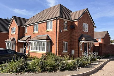 3 bedroom semi-detached house for sale, Farmhouse Close, Cradley Heath