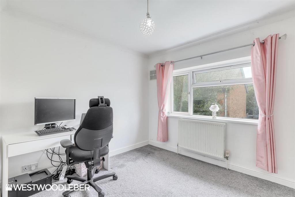 Parsonage Leys 4.jpg