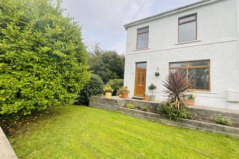 4 bedroom semi-detached house for sale, Yspitty Road, Llanelli