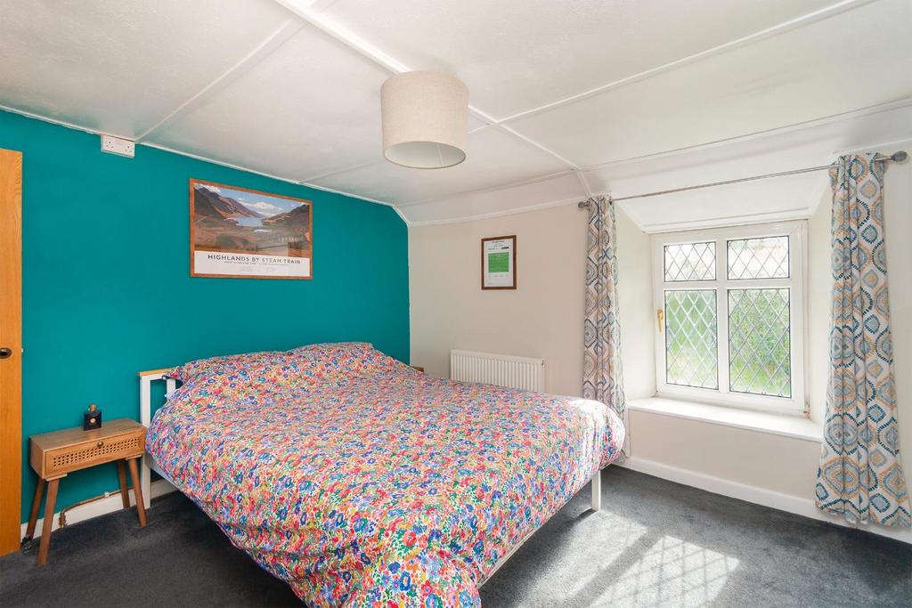 DAOREUVELLEB72 - Bedroom B.jpg