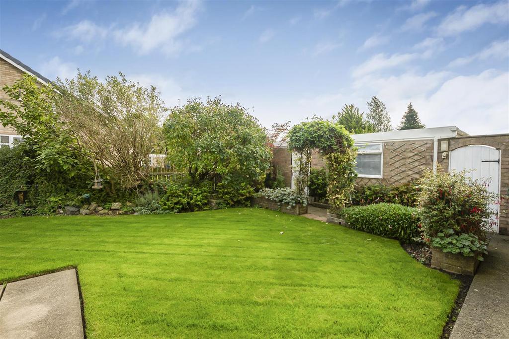 8 Londesborough Road, Cranswick, Driffield, YO25 9PL 3 bed detached