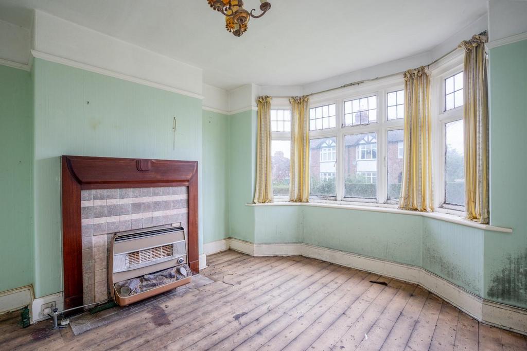 Malvern Avenue, York 3 bed semidetached house for sale £300,000