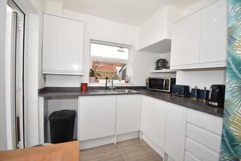 18 Beacon Heath, Exeter, EX4 8NP